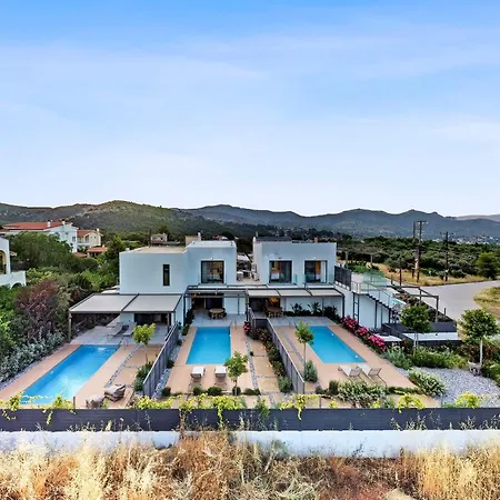 Saronia Estate 3*