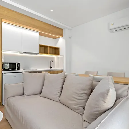 Saronia Estate Hotel 3*